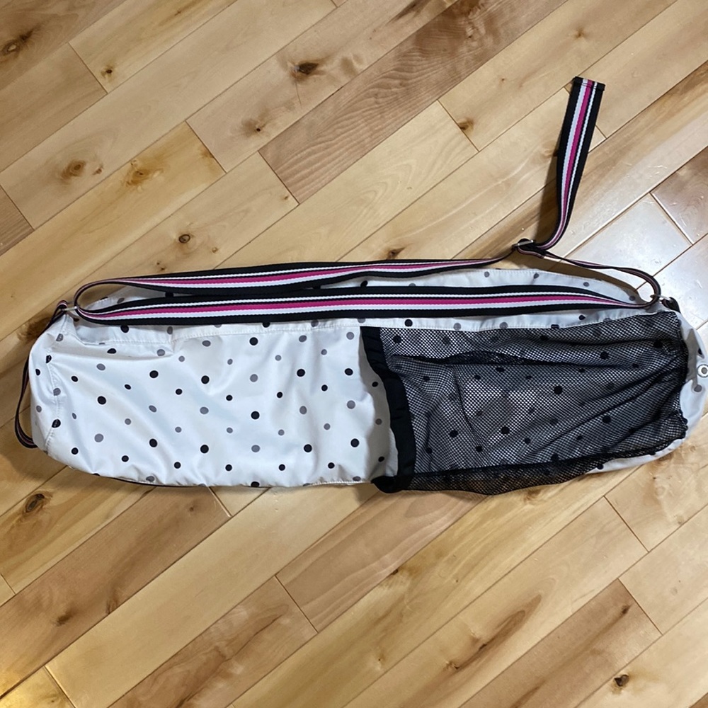 Lululemon Bag Yoga Mat Bag Namaste Tote White with Polka Dots